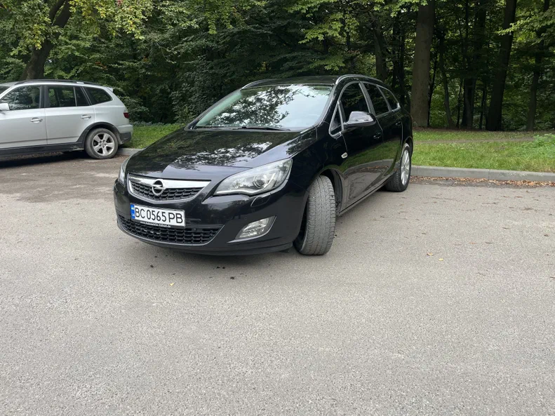 Opel Astra 2011 - 18