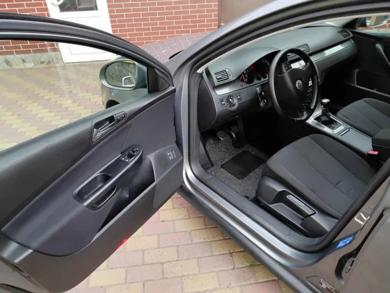 Volkswagen Passat 2008 - 10