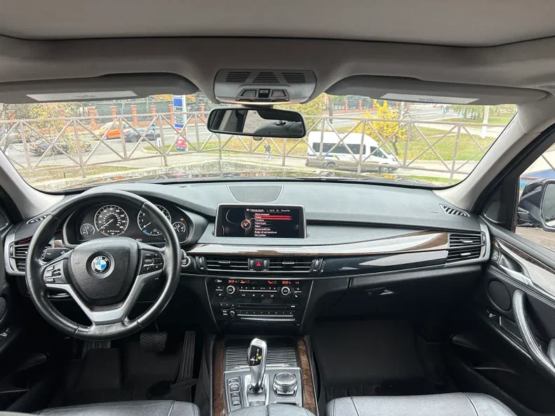 BMW X5 2016 - 10