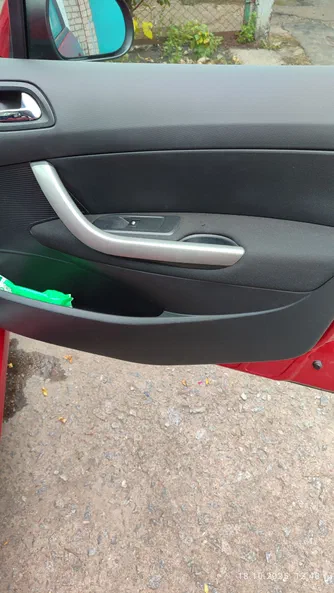 Peugeot 308 2008 - 5