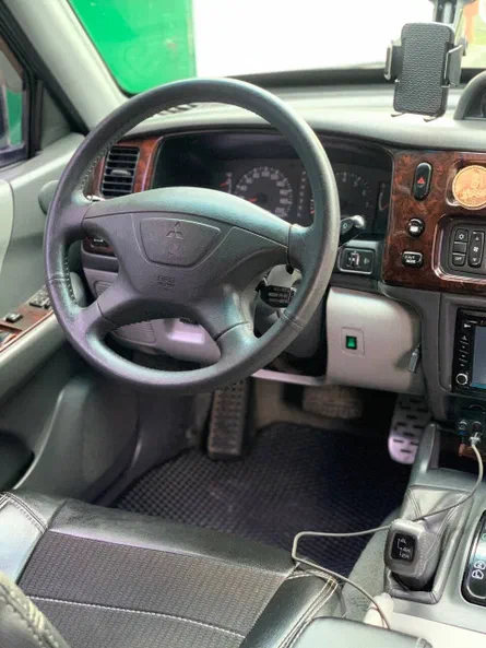 Mitsubishi Pajero 2003 - 12