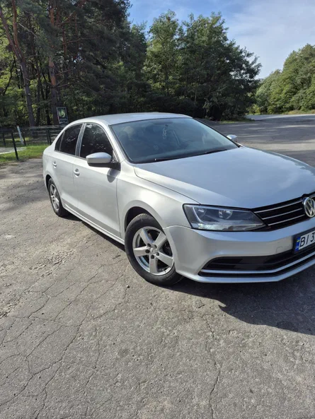 Volkswagen Jetta 2015 - 5