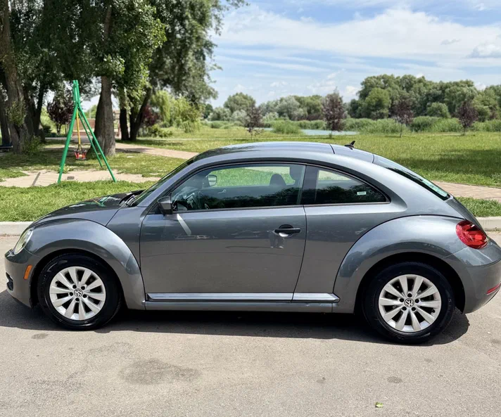 Volkswagen Beetle 2016