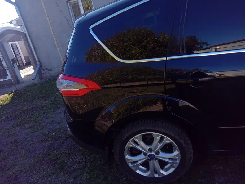 Ford S-MAX 2014 - 19