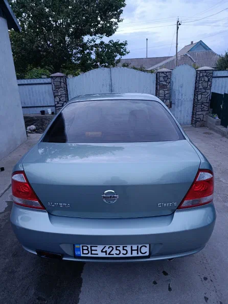 Nissan Almera 2006