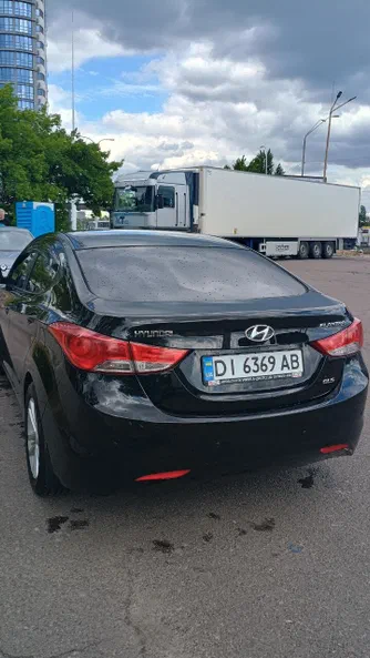 Hyundai Elantra 2013