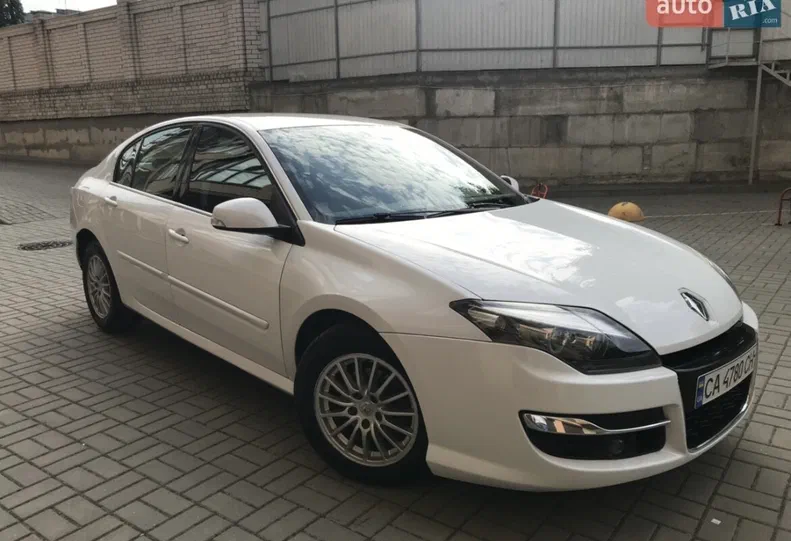 Renault Laguna 2012 - 13