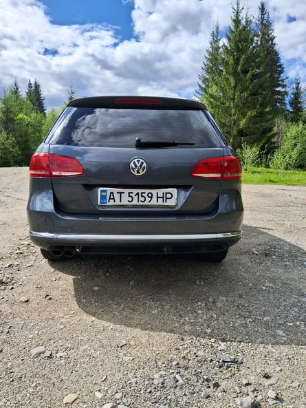 Volkswagen Passat 2011 - 13