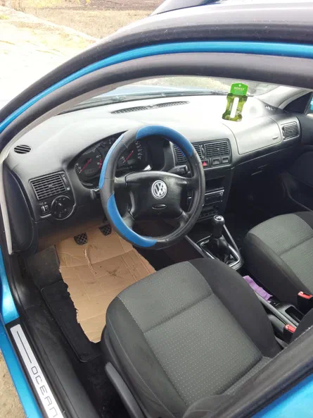 Volkswagen Golf 2003 - 8