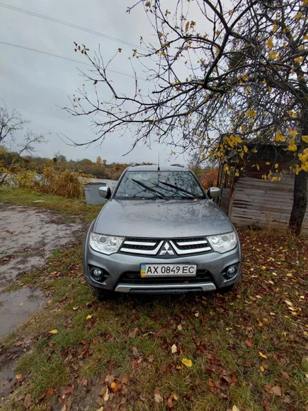 Mitsubishi Pajero Sport 2013