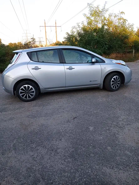 Nissan Leaf 2013 - 15