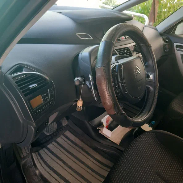 Citroen C4 Picasso 2011 - 9