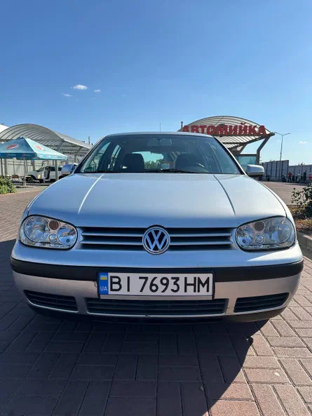 Volkswagen Golf 2002