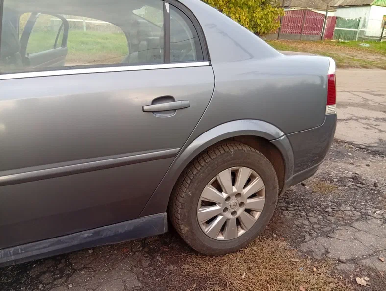 Opel Vectra 2004 - 12