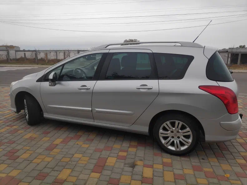 Peugeot 308 2010 - 18