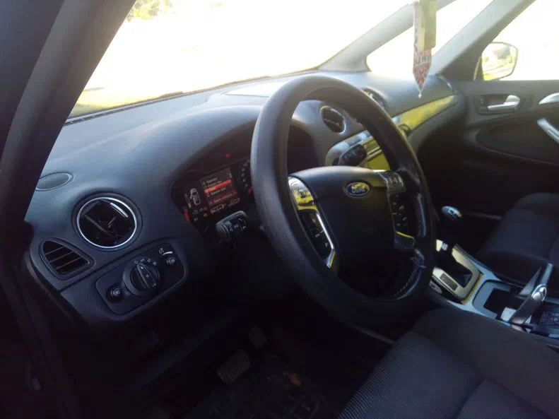 Ford S-MAX 2014 - 10