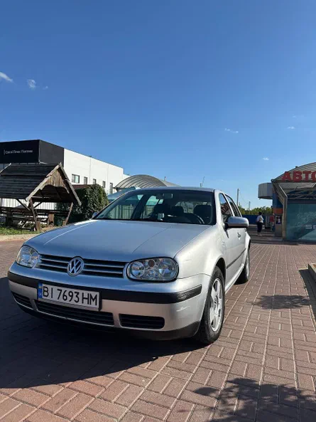 Volkswagen Golf 2002 - 8