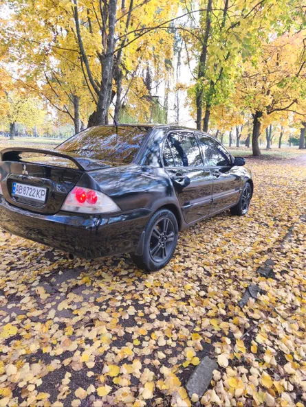 Mitsubishi Lancer 2004 - 5