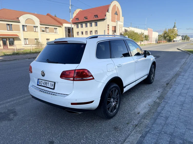Volkswagen Touareg 2012 - 5