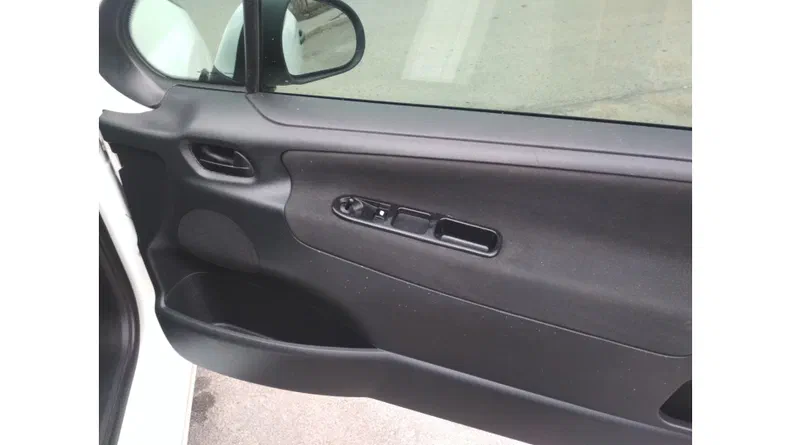 Peugeot 207 2008 - 22