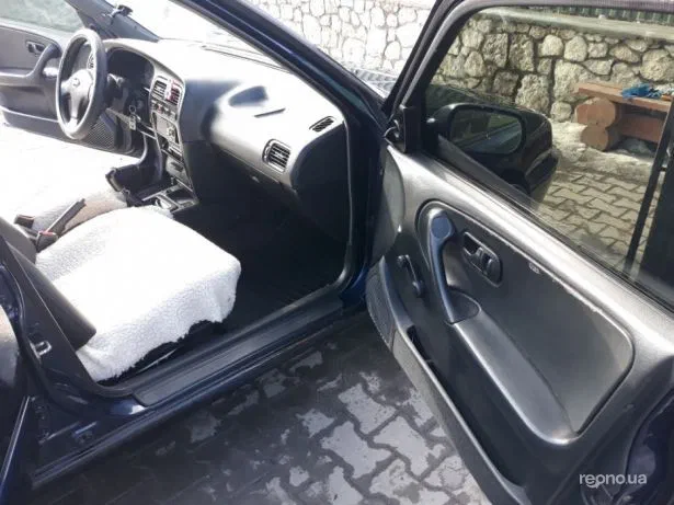 Nissan Primera 1994 - 5