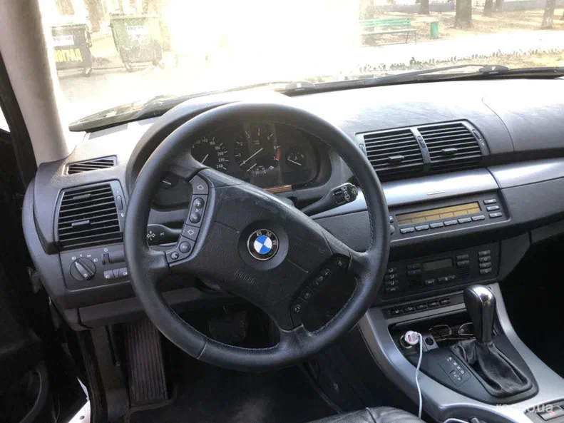 BMW X5 2004 - 5