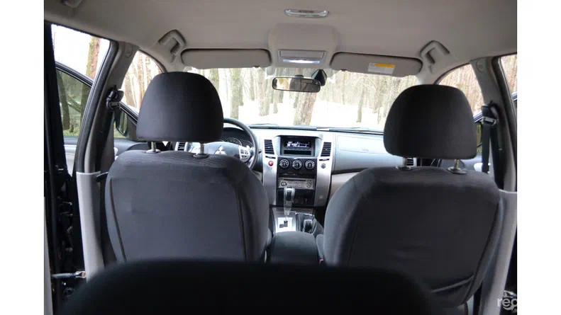 Mitsubishi Pajero Sport 2010 - 16