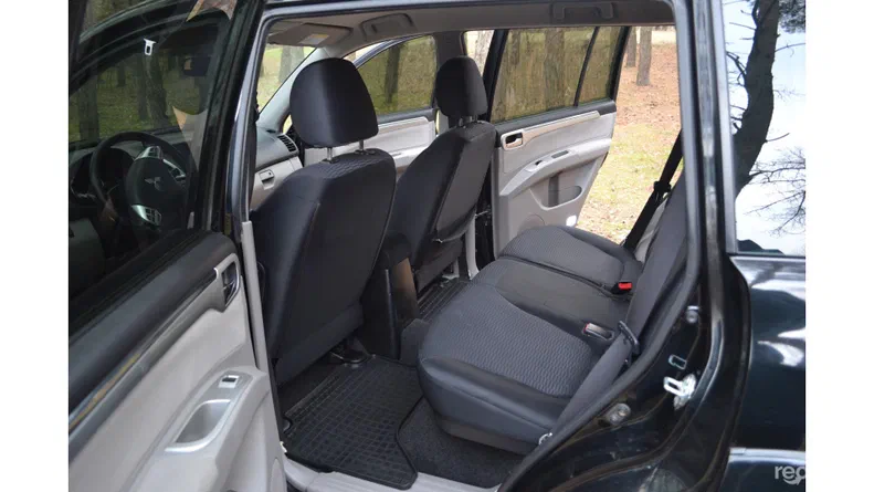 Mitsubishi Pajero Sport 2010 - 9