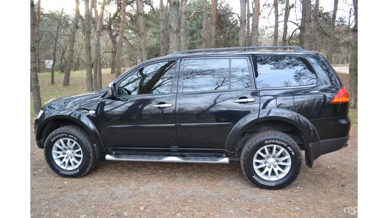 Mitsubishi Pajero Sport 2010 - 7