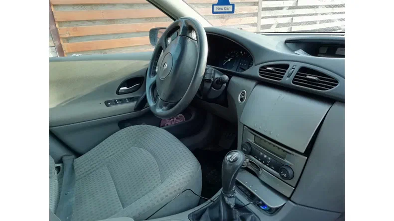 Renault Laguna 2003 - 5