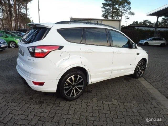 Ford Kuga 2016