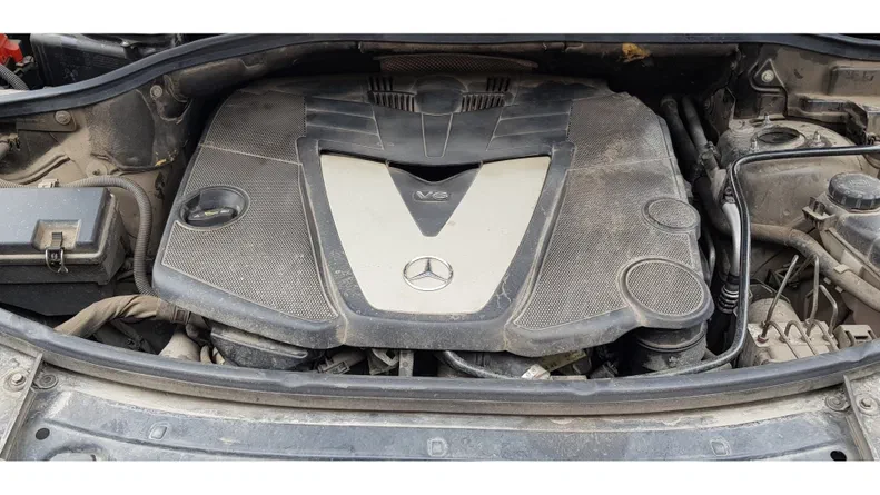 Mercedes-Benz M-Клас 2009 - 24