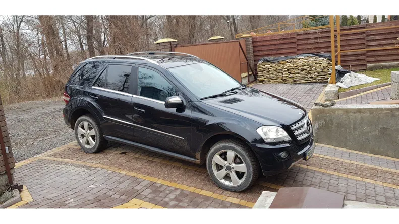 Mercedes-Benz M-Класс 2009