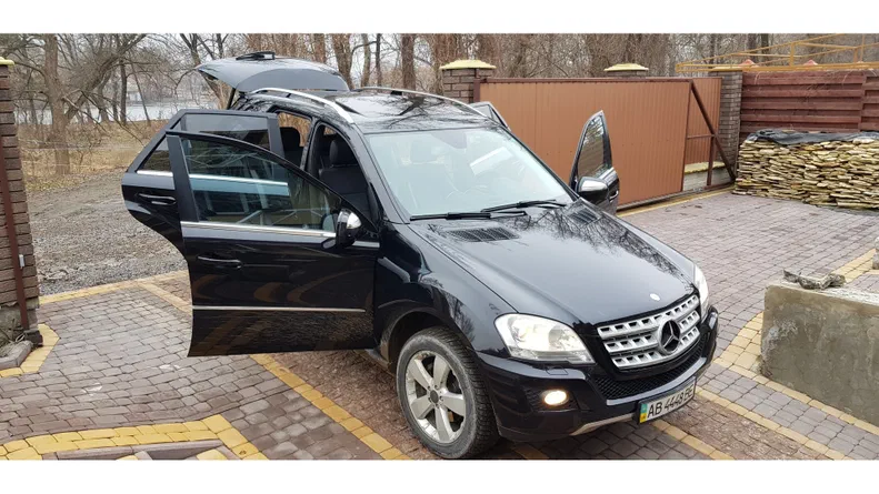 Mercedes-Benz M-Клас 2009 - 15