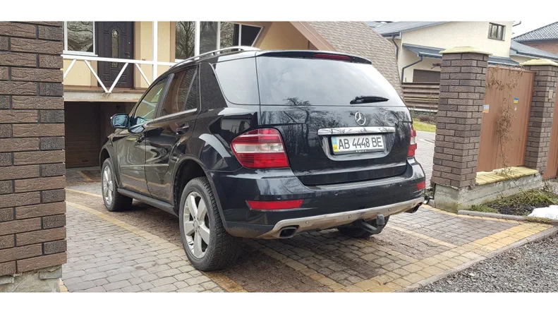 Mercedes-Benz M-Клас 2009 - 9