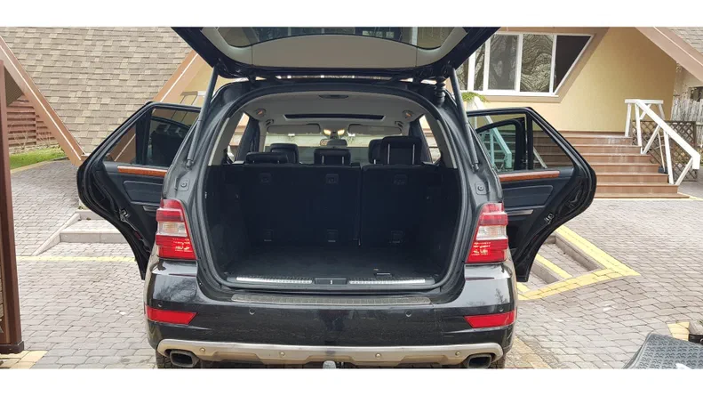 Mercedes-Benz M-Клас 2009 - 12