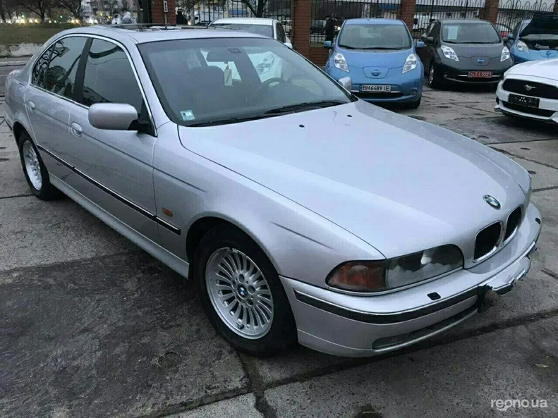 BMW 5 серии 1999