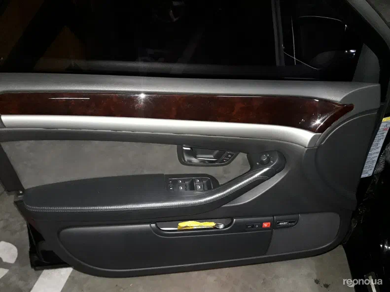 Audi A8 2007 - 6