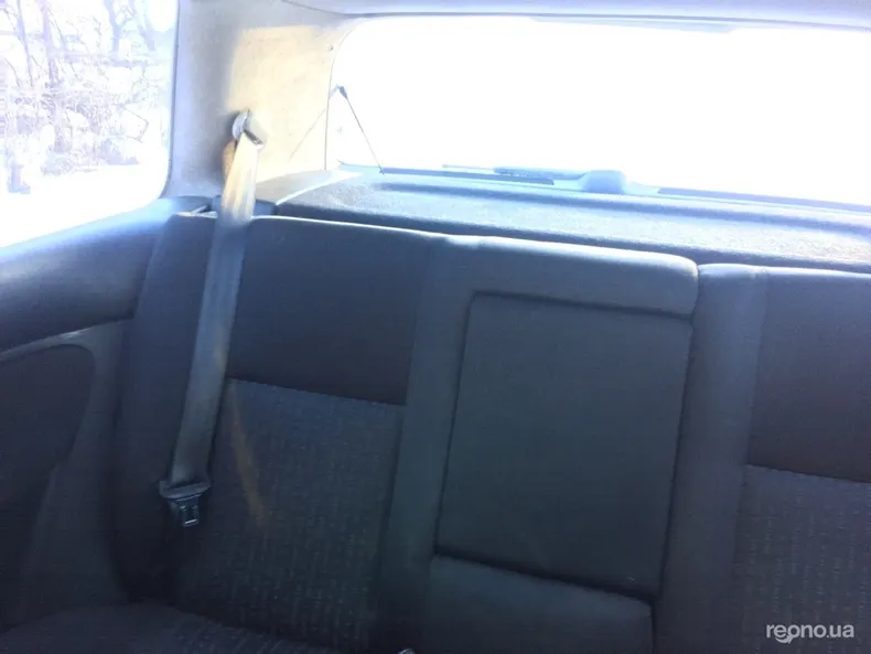 Volkswagen  Golf 2000