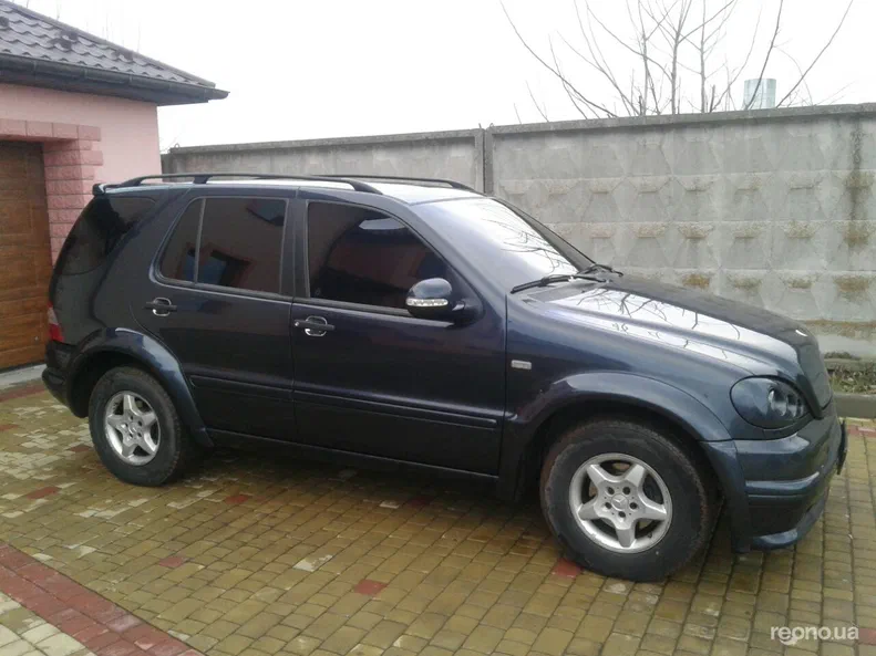 Mercedes-Benz M-Класс 2000