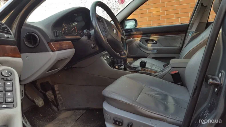 BMW 5 серии 2001