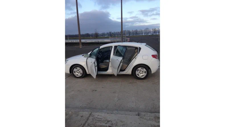 Geely Emgrand EC7 2013 - 7