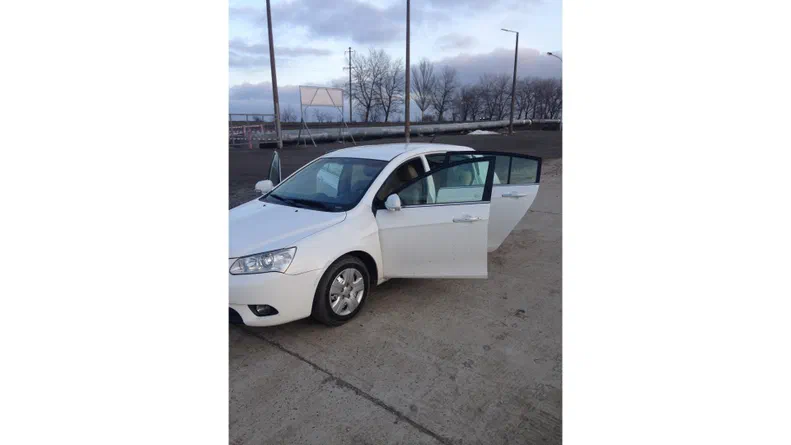 Geely Emgrand EC7 2013 - 6