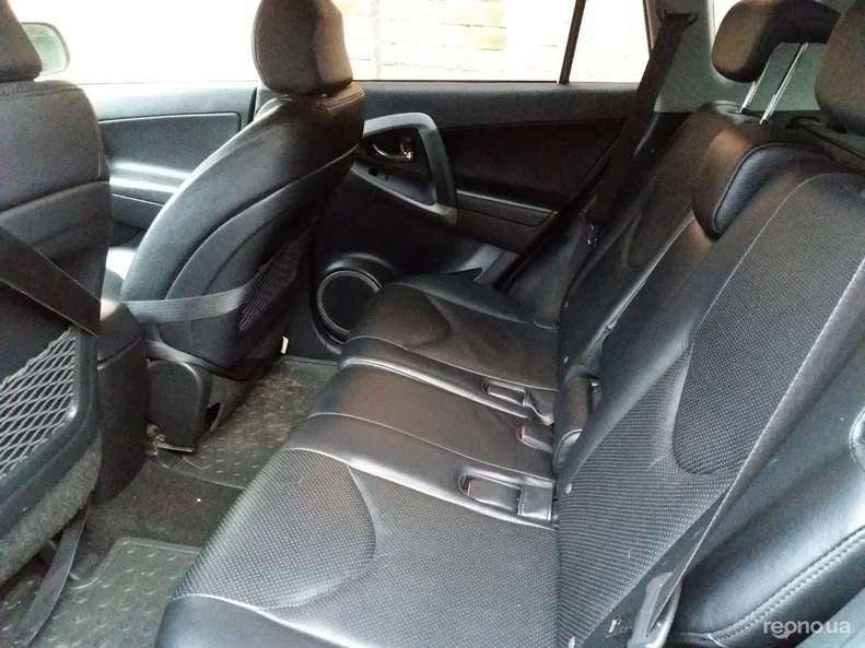 Toyota RAV4 2008 - 15