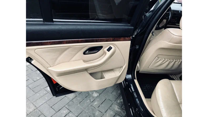 BMW 5 серии 1999