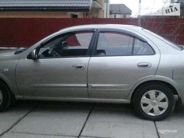 Nissan Almera 2012