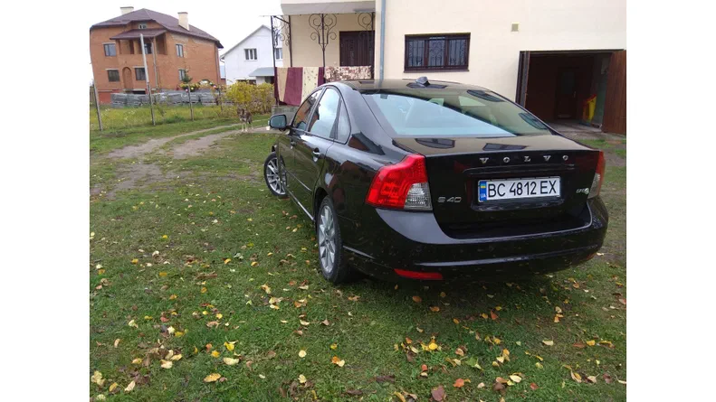Volvo S40 2011 - 5