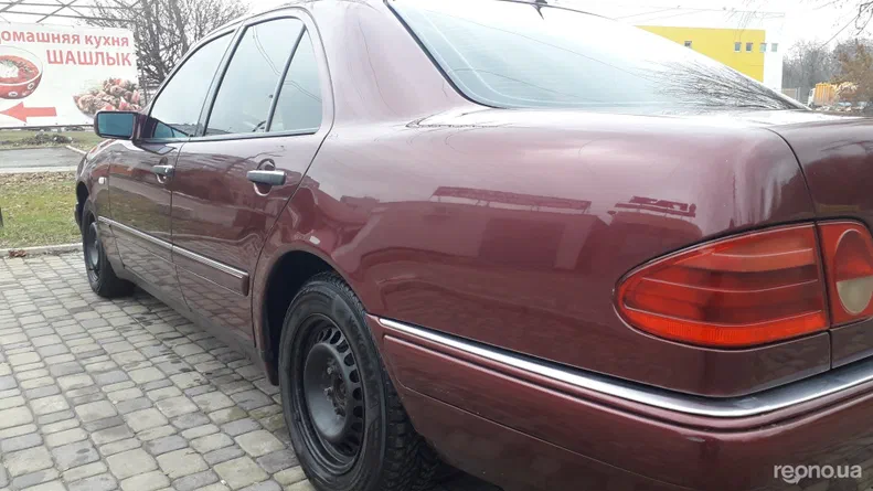 Mercedes-Benz E-Клас 1996 - 5