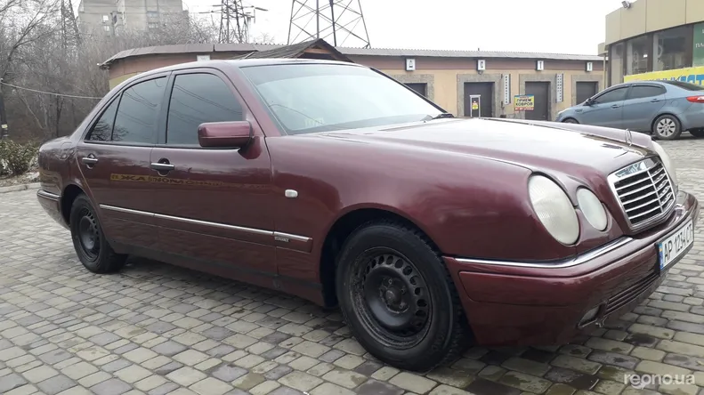 Mercedes-Benz E 230 1996