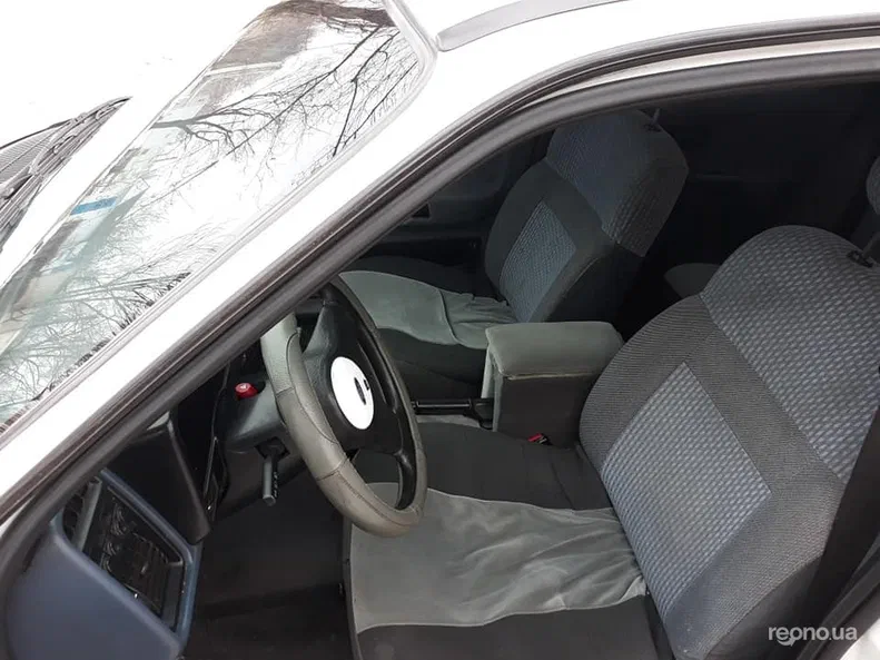 Ford Sierra 1988 - 8